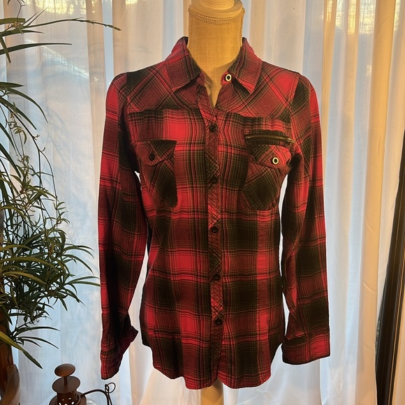 🌵=3/$20-FOX-Plaid Button-Up Shirt-“Pink & Black”-Size Lg but fits like a Medium - Picture 2 of 15